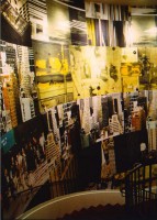 Banana Republic Empire State Building, 34th Street betw. 5th-6th Avenue, NEW YORK, d&egrave;s 1999